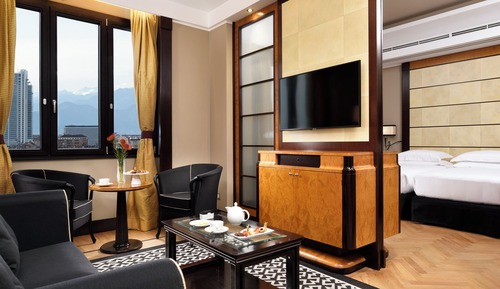 Junior Suite, 2 Twin Beds, City View