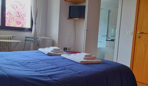 Double or Twin Room, Private Bathroom