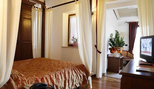 Suite, Mountain View