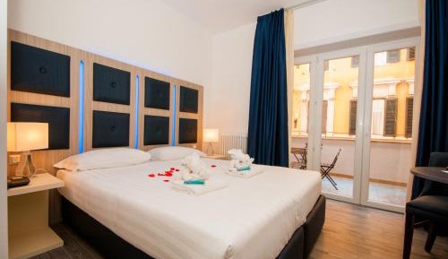 Superior Double Room with Extra Bed and Balcony