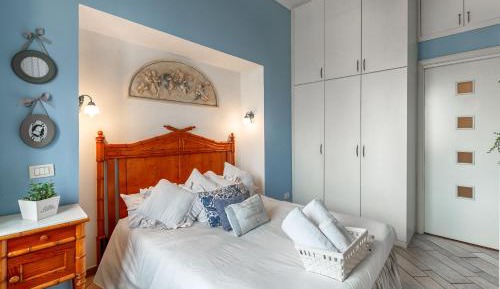 Double Room with Private External Bathroom