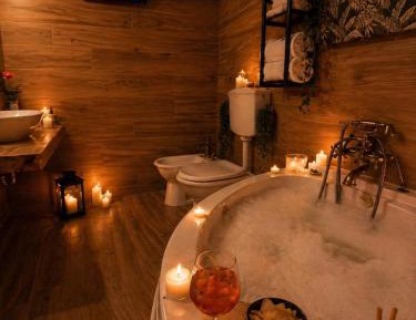King Room with Spa Bath