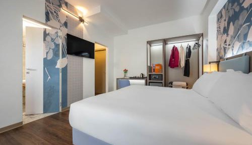 Double or Twin Room with Terrace