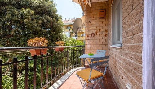 Two-Bedroom Deluxe Apartment with Balcony