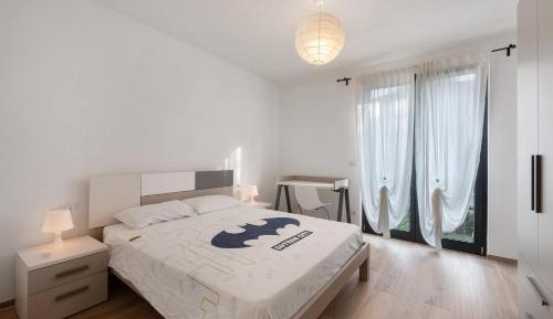 Two-Bedroom Deluxe Apartment with Garden View