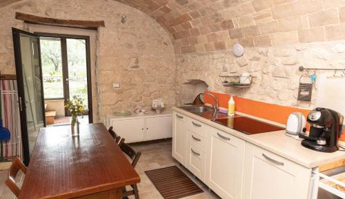 Superior One-Bedroom Apartment