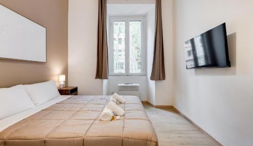 Four-Bedroom Deluxe Apartment