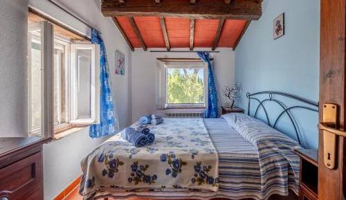 Two-Bedroom Deluxe Apartment with Garden View