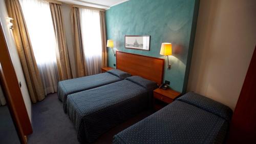 Single Room - Disability Access