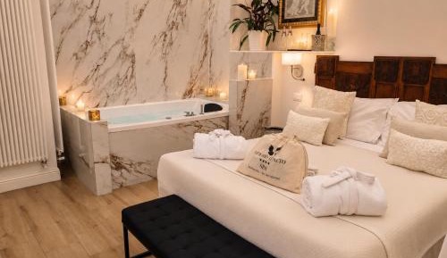 King Suite with Spa Bath