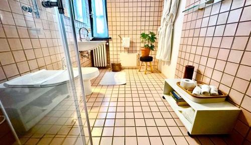 One-Bedroom Premier Apartment