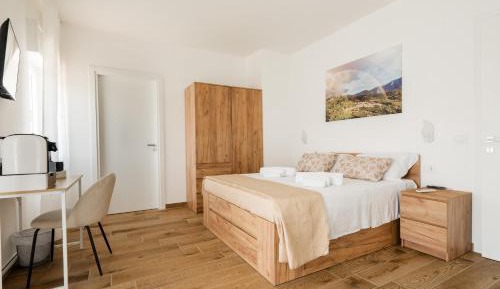 Quadruple Room with Mountain View
