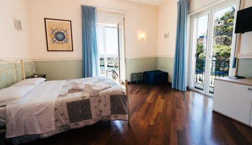 One-Bedroom Apartment with Sea View