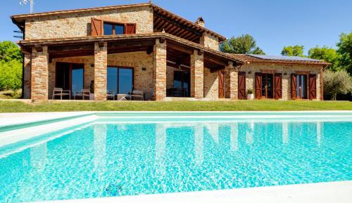Villa with Garden View