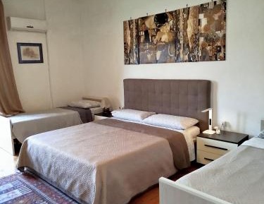 Quadruple Room with Private Bathroom