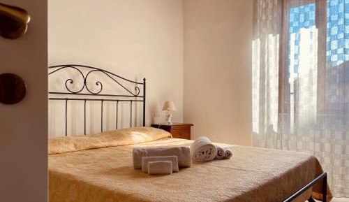 Large Double or Twin Room