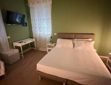 Triple Room with Garden View