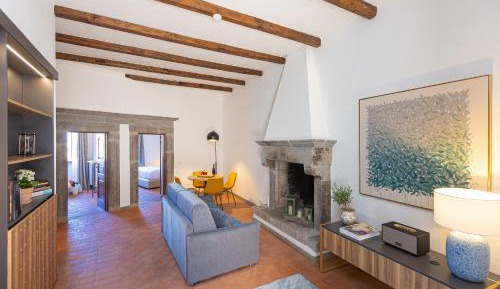 Two-Bedroom Apartment with Lake View
