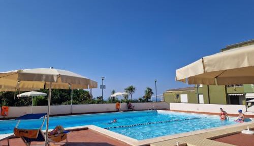 One-Bedroom Apartment with Sea View and Balcony