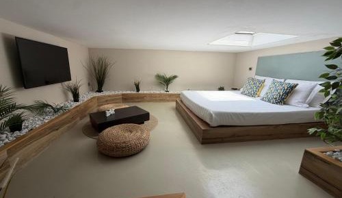 King Suite with Spa Bath