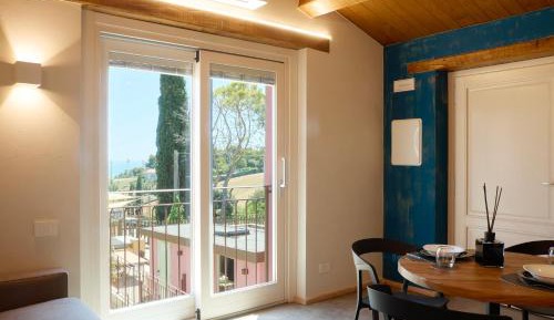 One-Bedroom Apartment with Sea View