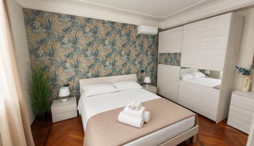 Deluxe Double Room with Shower