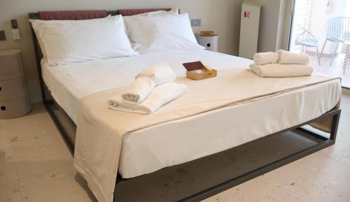 Triple Room with Private Bathroom