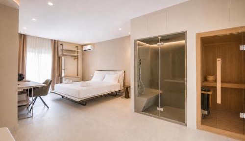 King Room with Spa Bath