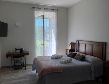 Large Double Room