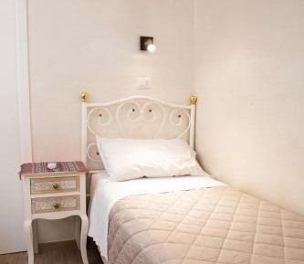 Single Room with Private Bathroom