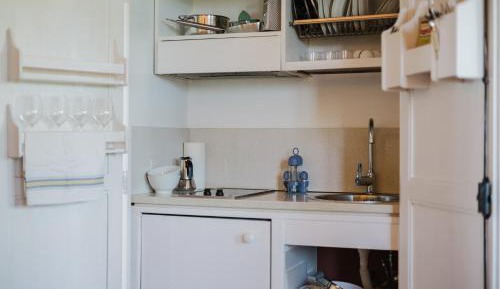 Studio (2 Adults)