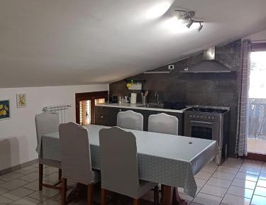 Two-Bedroom Apartment with Mountain View
