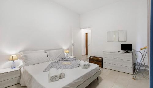 One-Bedroom Apartment with Garden