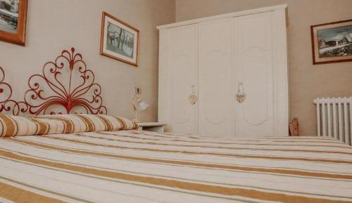 Double or Twin Room with City View