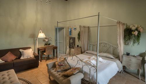 Junior Suite with Garden View