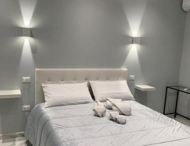 Queen Room with Spa Bath