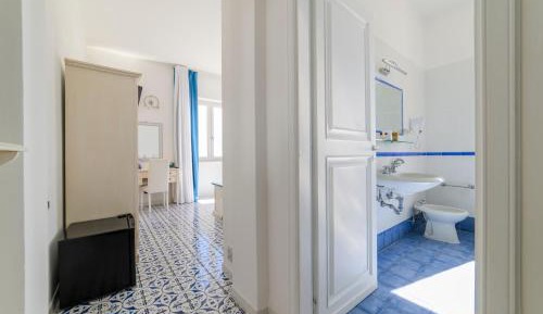 Deluxe Double Room with Sea View