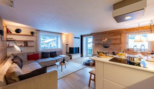 Apartment with Balcony