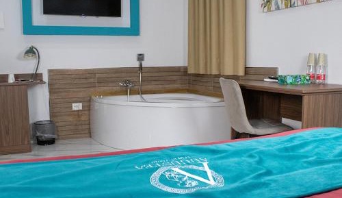 Double Room with Spa Bath