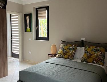 Deluxe Double Room with Shower