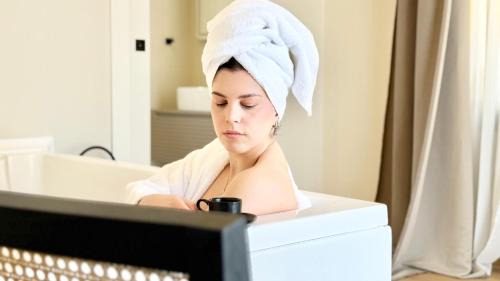 Queen Room with Spa Bath