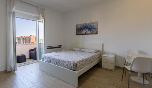 Apartment with Balcony