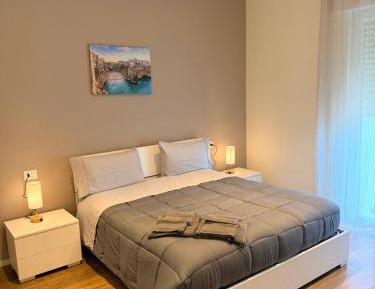 Deluxe One-Bedroom Apartment with Garden View