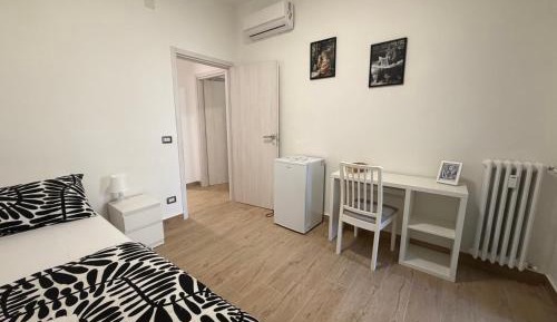 Single Room with Private External Bathroom