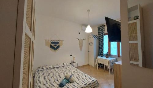 King Studio with Sofa Bed