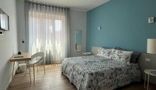 Deluxe Double or Twin Room with City View