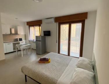 Superior One-Bedroom Apartment with Balcony