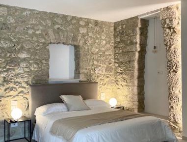 Superior One-Bedroom Apartment with Balcony