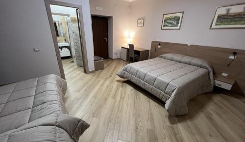 Comfort Triple Room with Shower