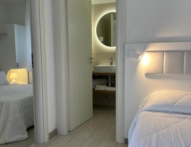 Superior Double or Twin Room with Terrace